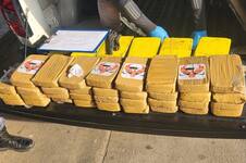 Interceptaron un cargamento de 66 kilos de cocaína en el puente internacional entre Gualeguaychú y Fray Bentos