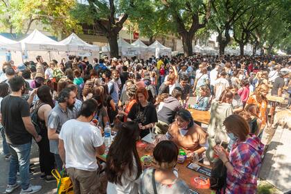 Fueron más de 10.000 las personas que se acercaron al boulevard Carabobo