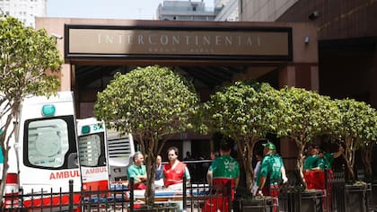 Fuerte explosión en el Hotel InterContinental: hay heridos y los huéspedes fueron evacuados