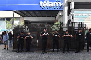El Gobierno defiende el cierre de la agencia Télam y dice que “no hace falta” que pase por el Congreso