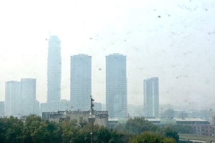 Fuerte presencia de humo y olor a quemado en la Ciudad de Buenos Aires y alrededores