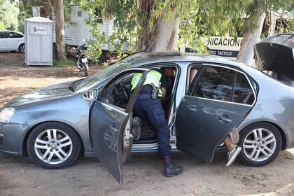 Fuertes controles policiales en la entrada de las ciudades balnearias