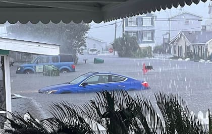 Fuertes lluvias azotaron Carolina Beach, en Carolina del Norte