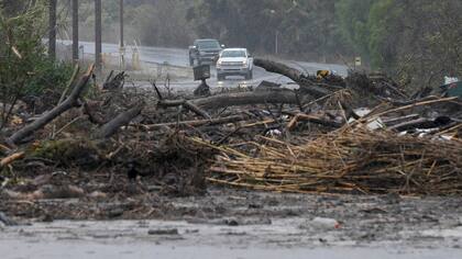 Varias casa fueron arrasadas antes del amanecer en la zona de Montecitos, que fue una de las más afectadas por la tormenta