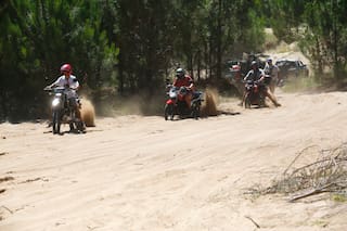 Una competencia de motos se corre en la misma zona donde hubo graves siniestros con UTV