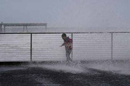 Fuertes rachas de viento y tormentas intensas, son parte del clima extremo presente en California