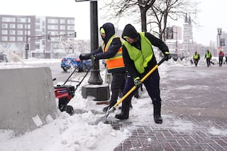 Fuertes tormentas azotan partes de EE.UU. con nieve y vientos; aumenta riesgo de tornados