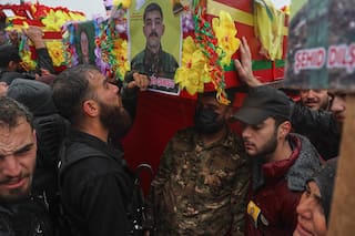 Fuerza liderada por kurdos y gobierno de Siria alcanzan acuerdo para estabilizar el alto el fuego