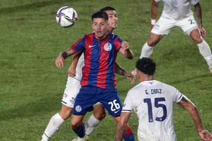 Fuerza y corazón, bajo la lluvia, en San Lorenzo-Talleres