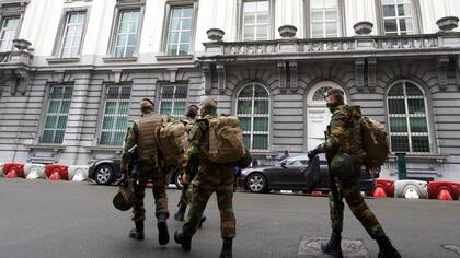 Fuerzas antiterroristas belgas realizan un megaoperativo para prevenir un ataque en Bruselas