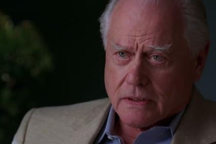 "Fui un alcohólico durante muchos años. Bebía al menos una botella de champagne al día y me afectaba la salud, el trabajo y la familia", señaló Hagman