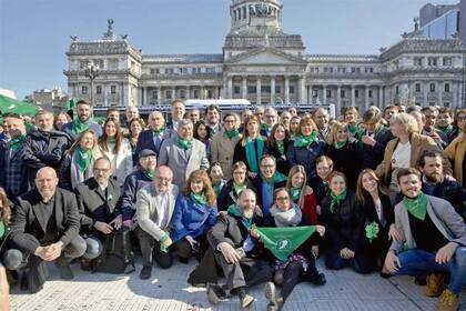 Funcionarios de Cambiemos a favor del aborto