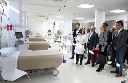 Funcionarios nacionales recorren el sanatorio privado de San Nicolás asociado al sistema de vouchers