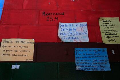 Mensajes de internos en una de las paredes de la Unidad 48 de San Martín. 