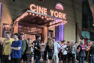 Cine York: el renacimiento de una mítica sala de barrio en plena crisis de la industria