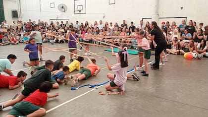 Fundado en 1990, el Instituto San José de Calasanz inició sus actividades con apenas 18 alumnos y hoy en esta institución se forman a unos 1280 estudiantes