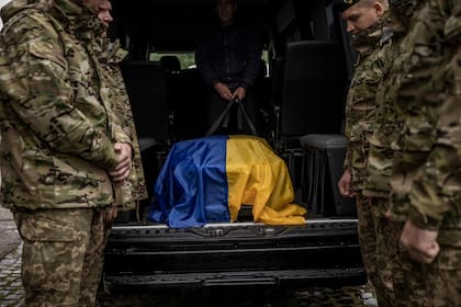 Funeral de un soldado ucraniano muerto en combate en Mykolaiv, 10 de septiembre de 2022.