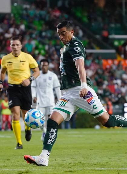 Funes Mori nació en la Argentina y actualmente juega en el Club León (Instagram/@rogeliofm9)