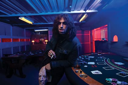 Furtado como el Mosca, el personaje de la nueva serie de HBO, que se estrena en abril