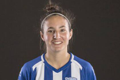 Karen Spiazzi, defensora central, dejó River para irse a Alavés, de España
