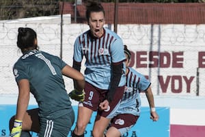 Las jugadoras argentinas se van por un futuro mejor a cambio de 500 euros