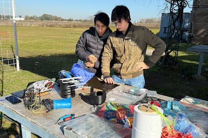 Futuros ingenieros argentinos van por otra consagración en EEUU con un simulador aeroespacial