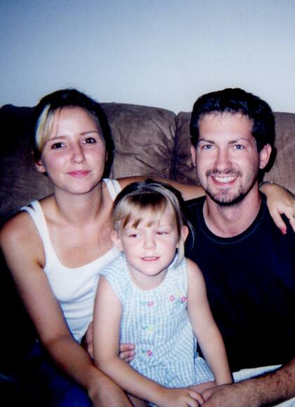 Gabby Petito con sus padres. La joven de 22 años soñaba con ser influencer de viajes