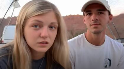 Gabby Petito y Brian Laundrie durante su viaje