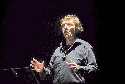 Gabo Ferro, Juano Villafañe y múltiples propuestas escénicas