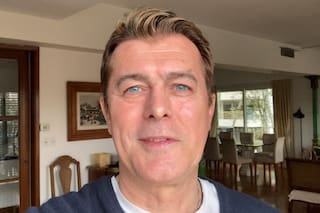 Corrado, for export: se sumó a la nueva temporada de la serie inglesa Riviera