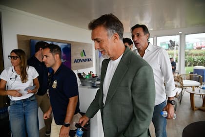 Gabriel Batistuta en el stand de Advanta