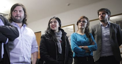 Gabriel Boric, Karol Cariola, Camila Vallejo y Giorgio Jackson, durante su etapa de dirigentes estudiantiles