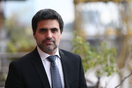 Gabriel Caamaño: "El Gobierno quiere tener el dólar a $1000 y está haciendo todo para eso".