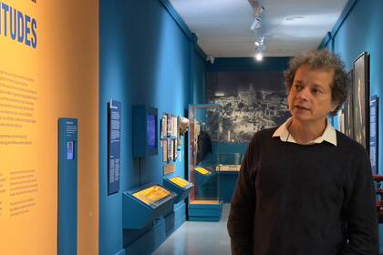 Gabriel Di Meglio, en una de las salas del Museo Histórico Nacional