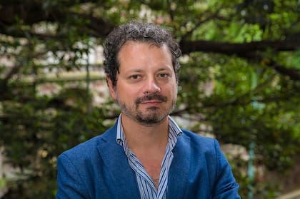 Gabriel Di Meglio es historiador y profesor, fue elegido como director en el año 2020