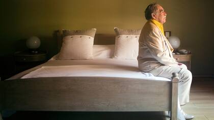 Gabriel García Márquez: Una de las imágenes más emblemáticas de Daniel Mordzinski y también uno de los últimos retratos del Nobel colombiano.