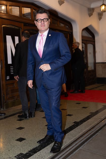 Gabriel Olivieri, amigo de la familia, acompañó a Juanita.