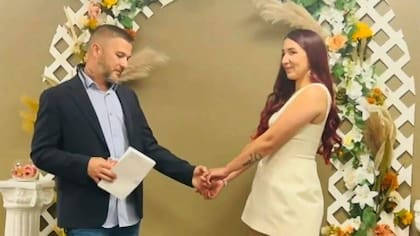 Gabriela Lozano Sousa, en su casamiento con Brandon Garrison (foto familiar)