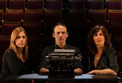Gabriela Perera, Gustavo Pardi y Diana Kamen, en Confesiones de un escritor