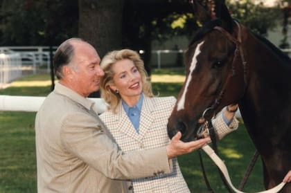 Gabriele Thyssen y su segundo marido, Karim al-Husseini, Aga Khan IV (Getty Images)
