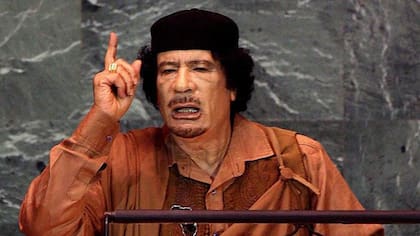 Gaddafi acusó a Estados Unidos de crear el virus de la peste porcina.