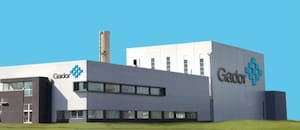 Un laboratorio nacional inauguró la primera planta para tratar enfermedades poco frecuentes del país