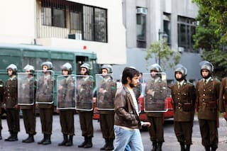 Cómo se gestó la campaña que logró derrumbar al régimen de Pinochet con apenas 15 minutos diarios en la TV
