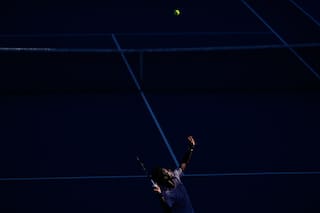 Gael Monfils se despide emocionado del Abierto de Australia tras perder en primera ronda