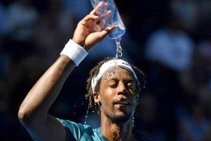 Gael Monfils y un momento para refrescarse