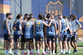 Qué hacer con Chiquito Romero y Marcos Rojo, la primera decisión fuerte de Fernando Gago en Boca