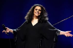 El gesto de Gal Costa es una de sus últimas apariciones antes de las elecciones en Brasil: a quién apoyó