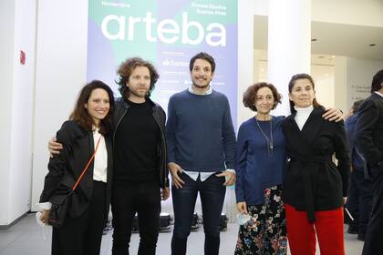 Galeristas presentes en el lanzamiento de arteba