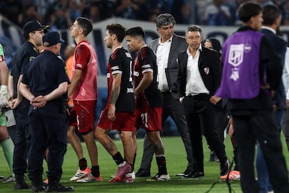 Gallardo esperó a todos los jugadores y luego se metió en el túnel, con la cara totalmente seria y de alguien que, como aseguró, está "desilusionado".