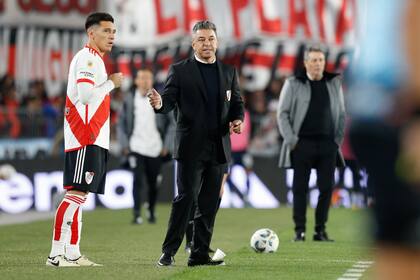 Gallardo habla con Kranevitter, a punto de ingresar en River; el Muñeco, un regreso que jerarquiza al fútbol argentino